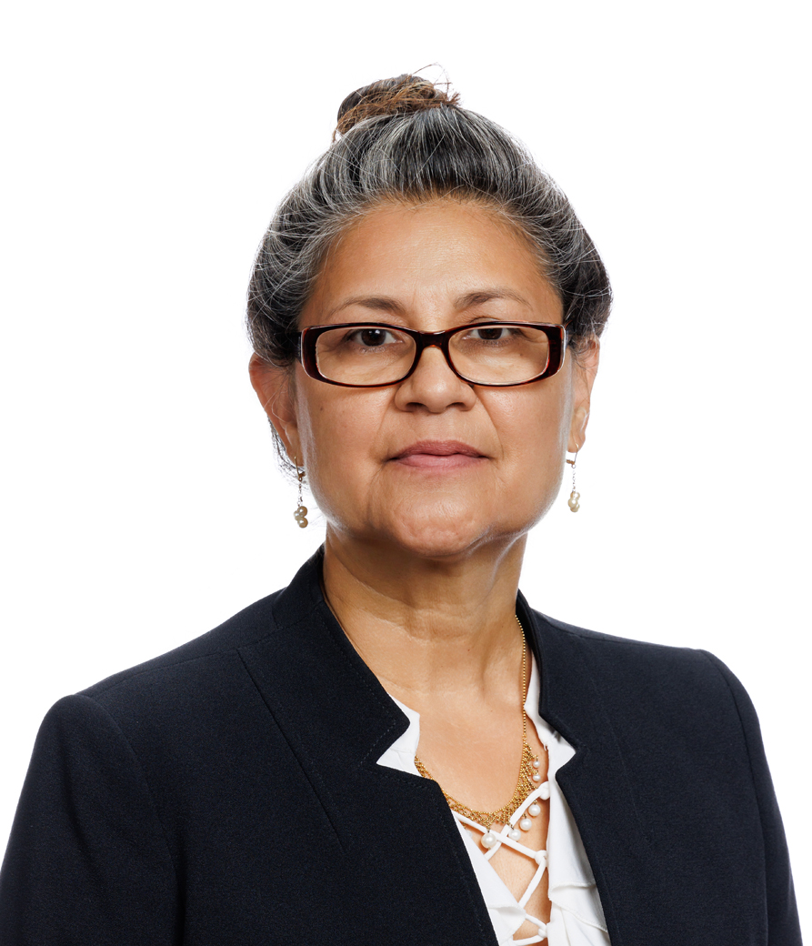 Consuelo Munoz : Receptionist